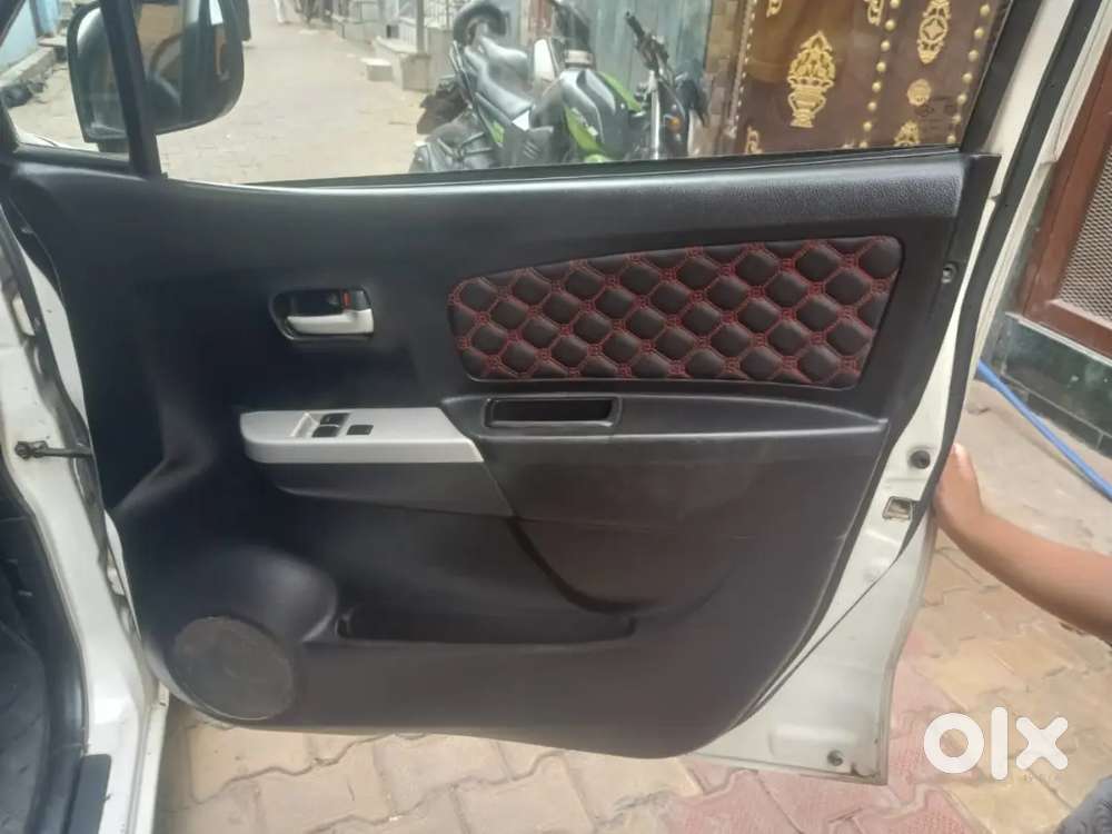 Wagonr Lxi Company Fitted Cng 2 Sal Baki Hai Gadi Ke Paper Ok Hai Sab