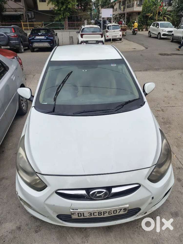 Hyundai Verna 2011