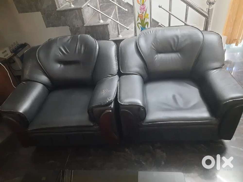 Black leather Sofa