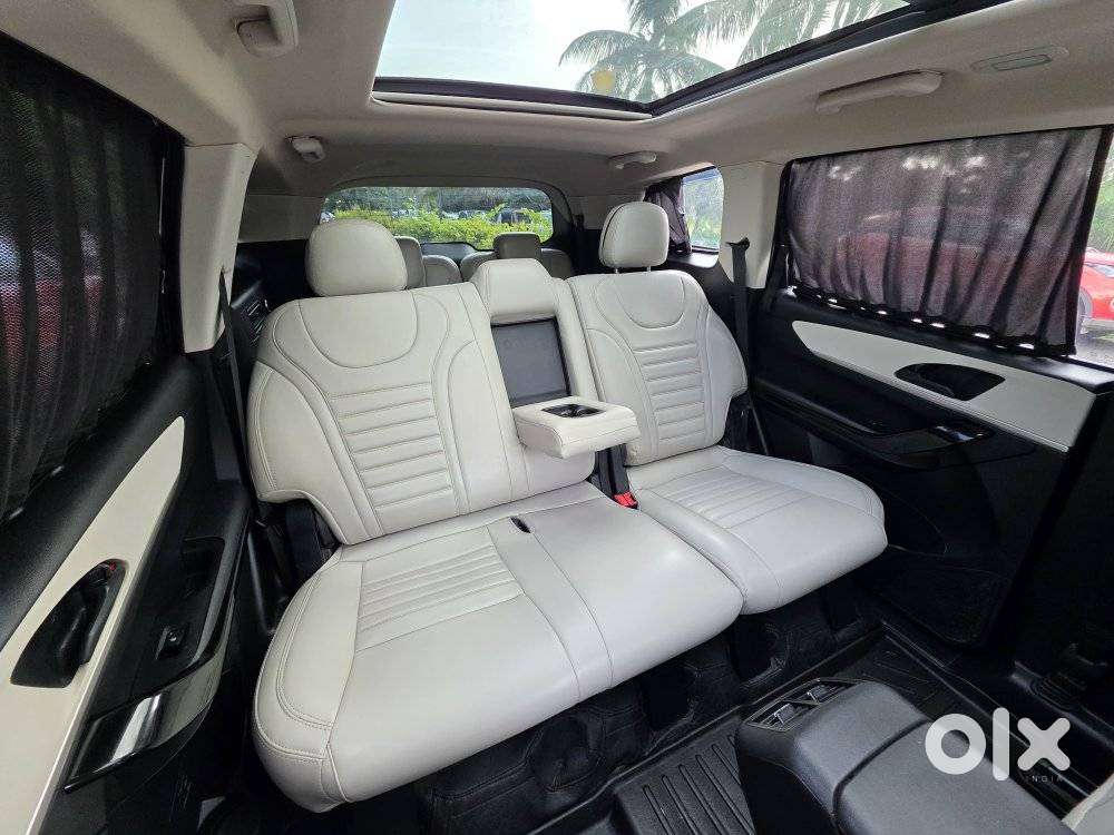 Mahindra Xuv700 2.2 Ax 5 Diesel Mt 7 Str, 2024, Diesel