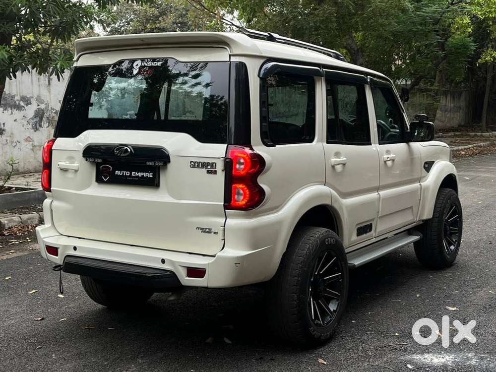 Mahindra Scorpio