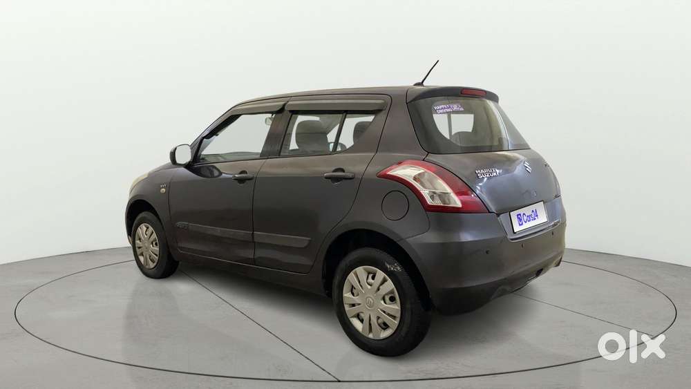 Maruti Suzuki Swift 1.2 Lxi (o), 2017, Petrol