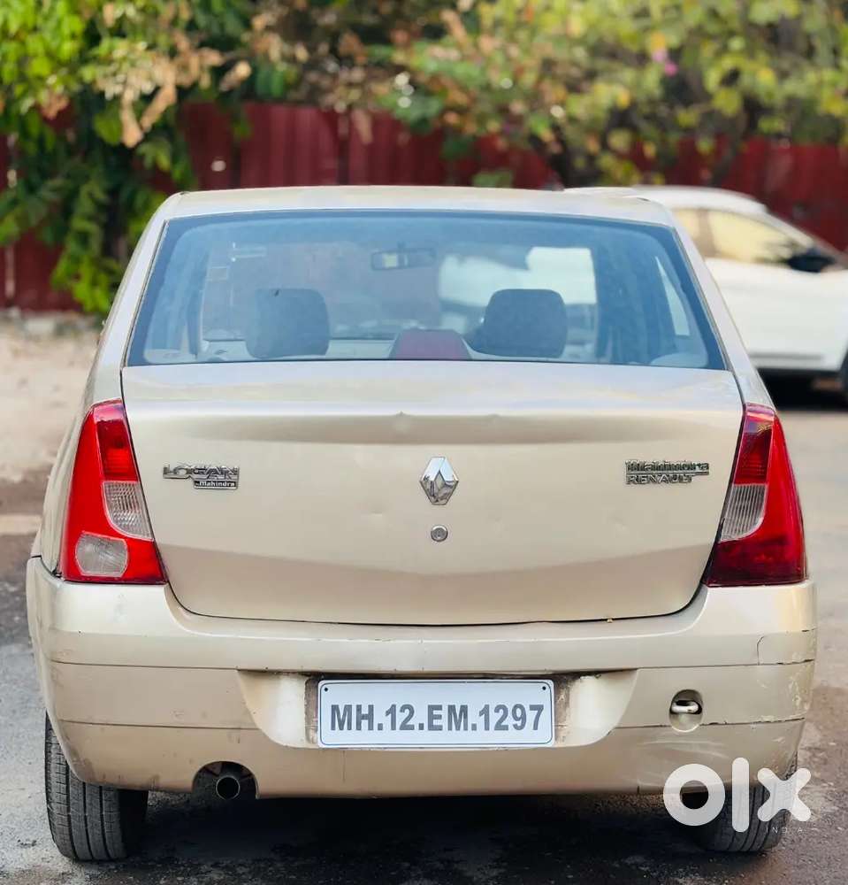 Mahindra Logan Petrol 77000 Km Driven