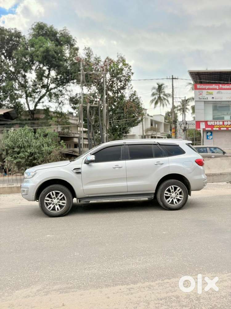Ford Endeavour 3.2 Titanium At 4x4, 2016