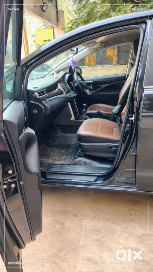 Toyota Innova Hycross 2.0 Zx (o) Hybrid 7 Str, 2024, Petrol