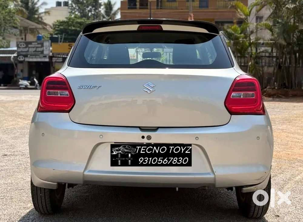 Maruti Suzuki Swift Vxi + Manual, 2022, Petrol