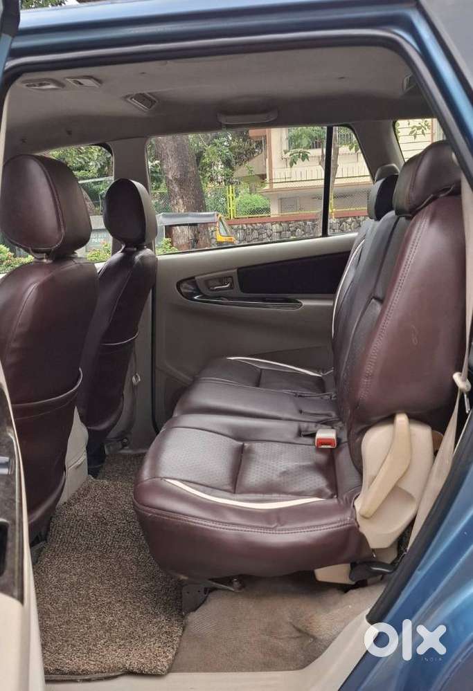 Toyota Innova 2.5 Z Diesel 7 Seater Bs Iv, 2014, Diesel
