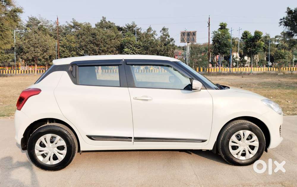 Maruti Suzuki Swift Vvt Vxi, 2021, Petrol