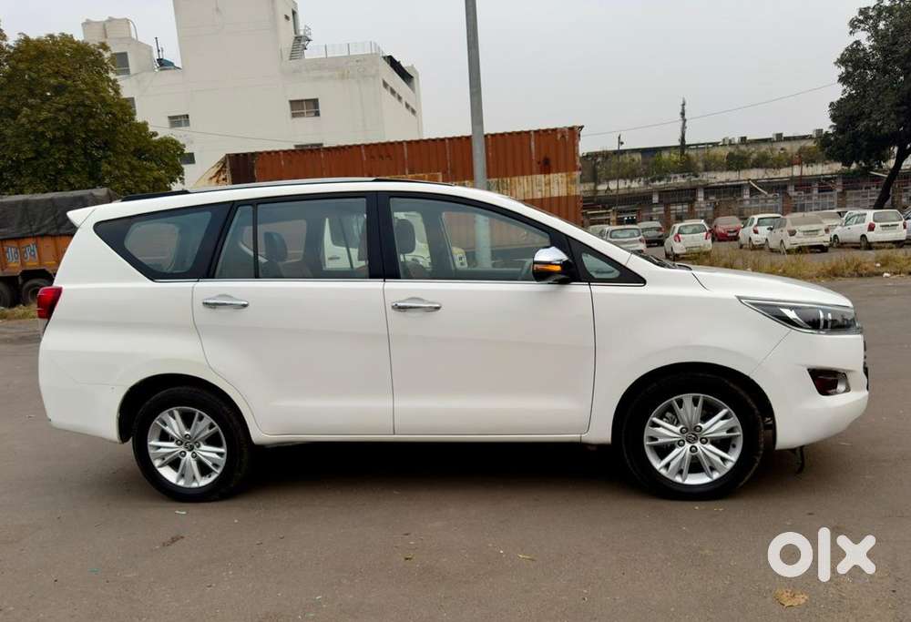 Toyota Innova Crysta 2.8z Automatic, 2019, Diesel