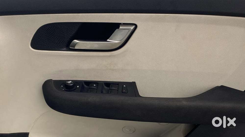 Tata Altroz Xz, 2022, Petrol