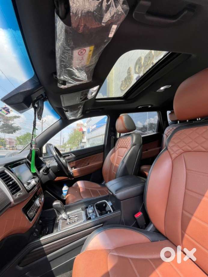 Mahindra Alturas G4, 2021, Diesel