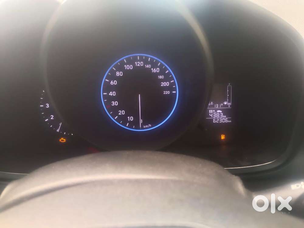 Hyundai Venue Sx (o) Mt 1.5 Diesel, 2021, Diesel