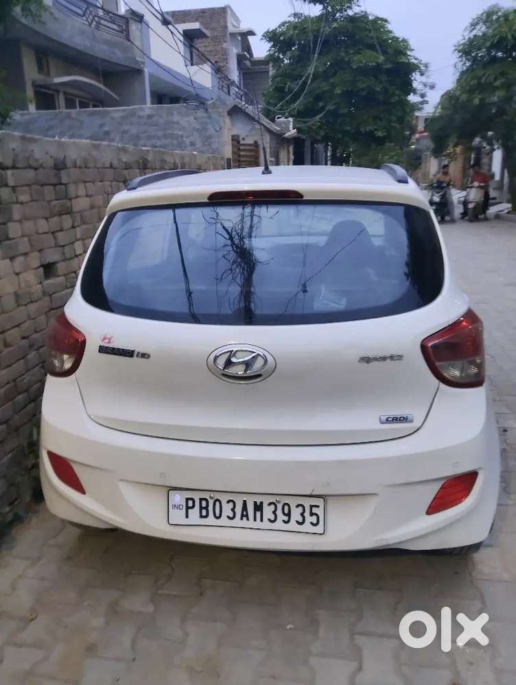Hyundai Grand I10 2015 Diesel 81000 Km Driven