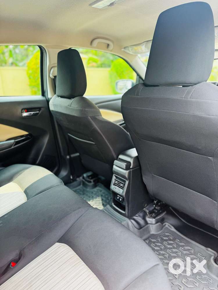 Toyota Glanza 1.2 V Amt, 2024, Petrol