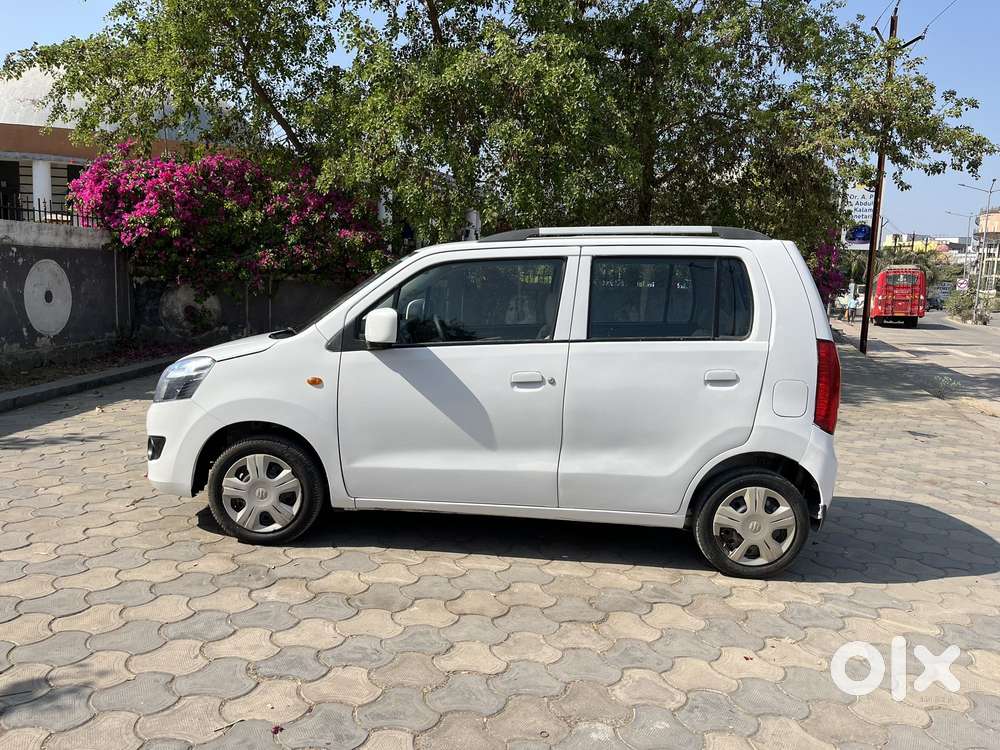 Maruti Suzuki Wagon R Vxi Opt, 2017, Petrol