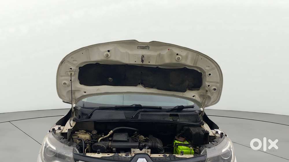 Renault Triber Rxz Easy-r Amt, 2021, Petrol