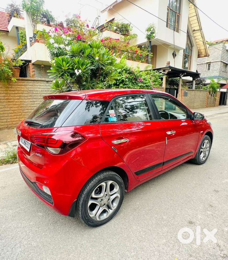 Hyundai I20 Asta 1.4 At With Avn, 2019, Petrol