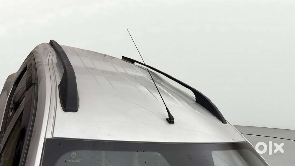 Renault Triber Rxl, 2022, Petrol