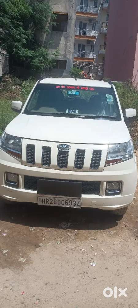 Mahindra Tuv 300 2017