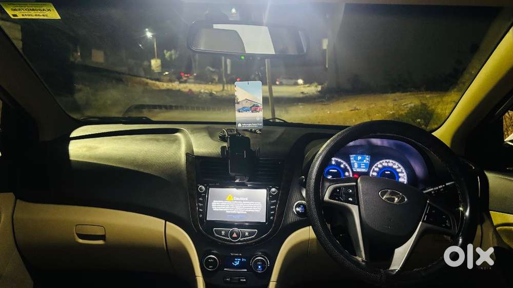 Fluidic Verna 1.6 Sx(o) Automatic Diesel Sleek Silver