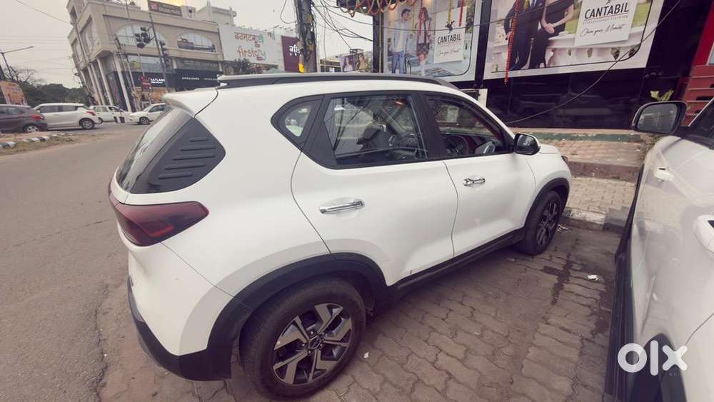 Kia Sonet 2023 Petrol 19000 Km Driven