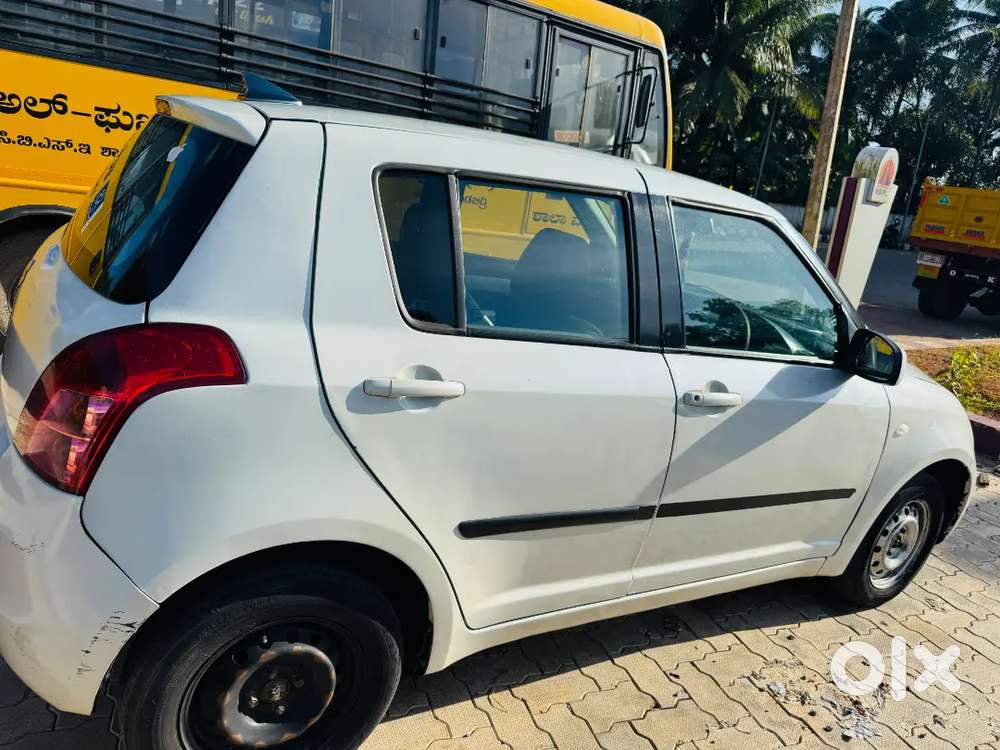 Maruti Suzuki Swift 2011