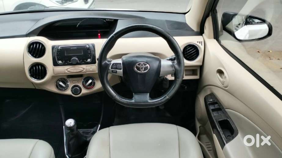 Toyota Etios Liva 1.2 Vx Dual Tone, 2018, Petrol