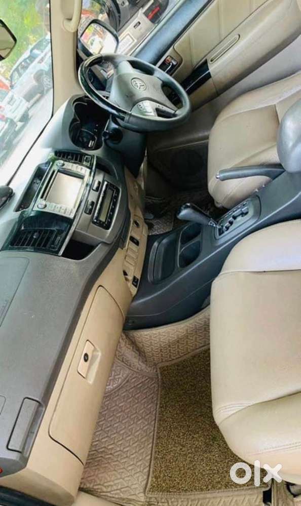 Toyota Fortuner Legender 2013 Diesel 120000 Km Driven