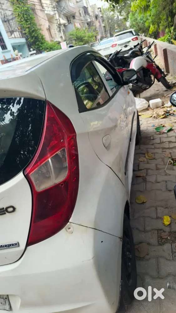 Hyundai Eon 2013 Cng & Hybrids 70000 Km Driven