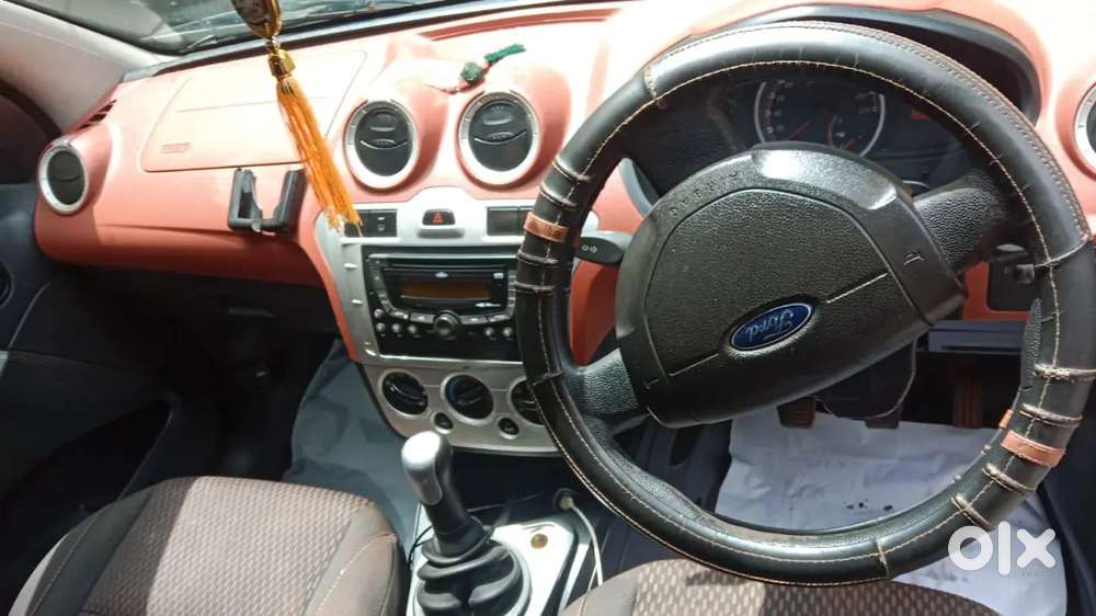 Ford Figo 2010 Petrol 115000 Km Driven
