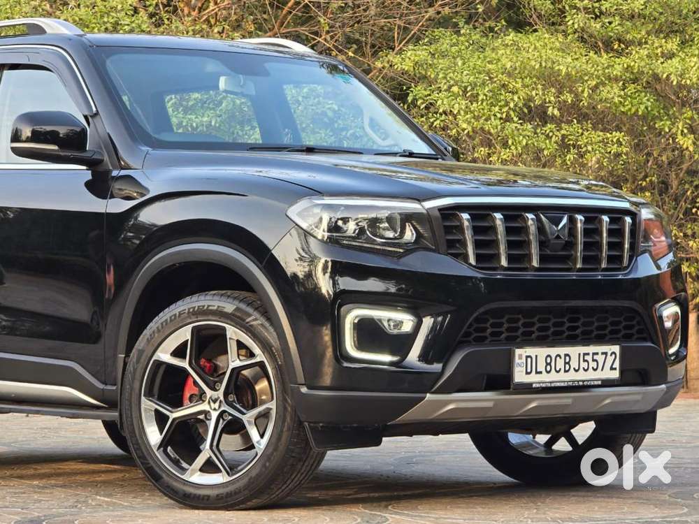 Mahindra Scorpio N Z8 Petrol At 7 Str, 2025, Petrol