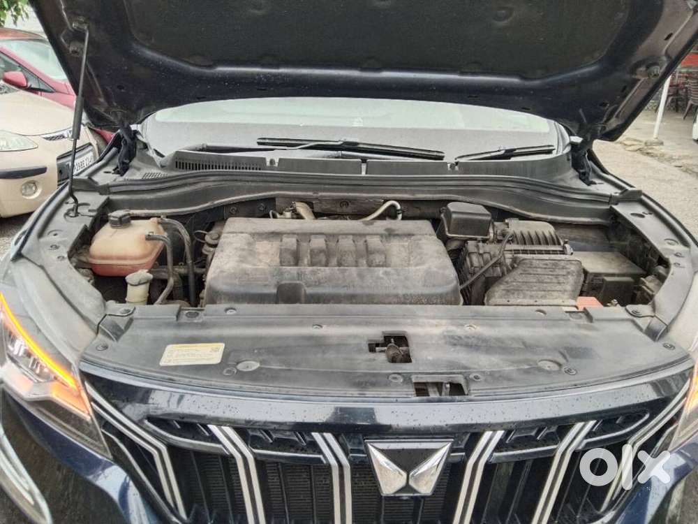 Mahindra Xuv700 2.2 Ax 7 Diesel At Luxury Pack Str Awd, 2022, Diesel