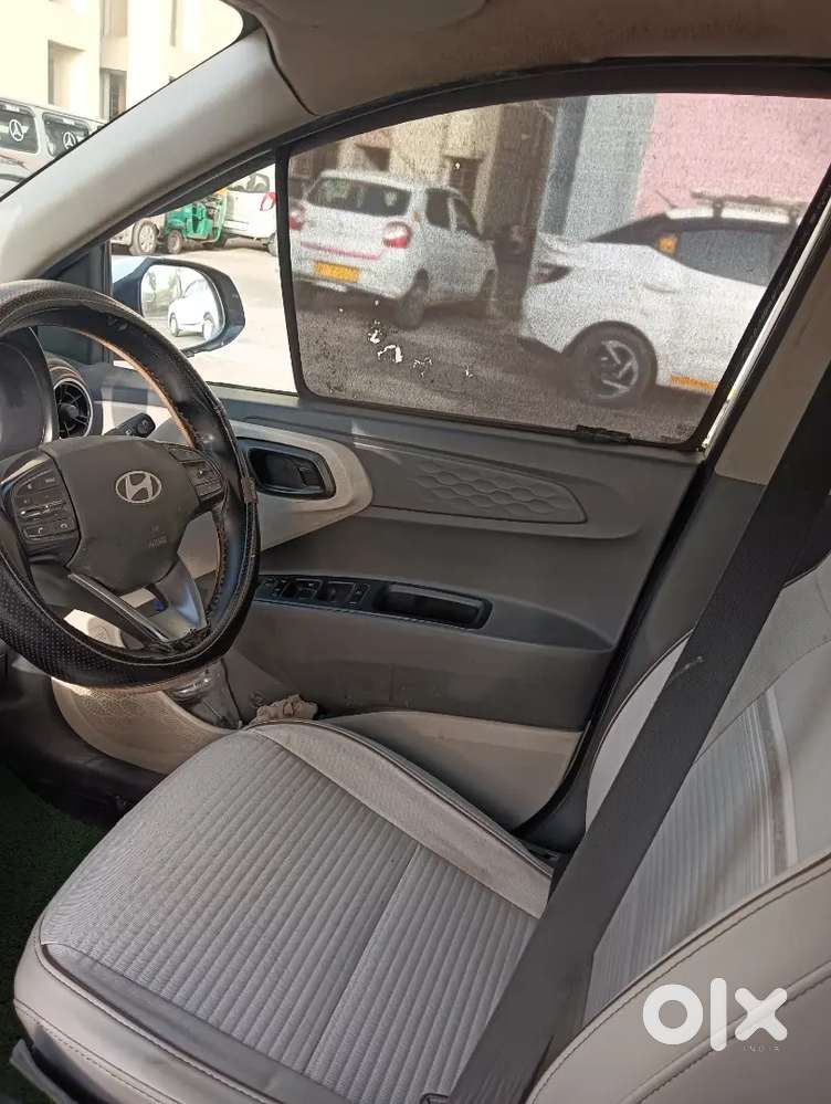 Hyundai Aura Petrol/cng 2023 Model