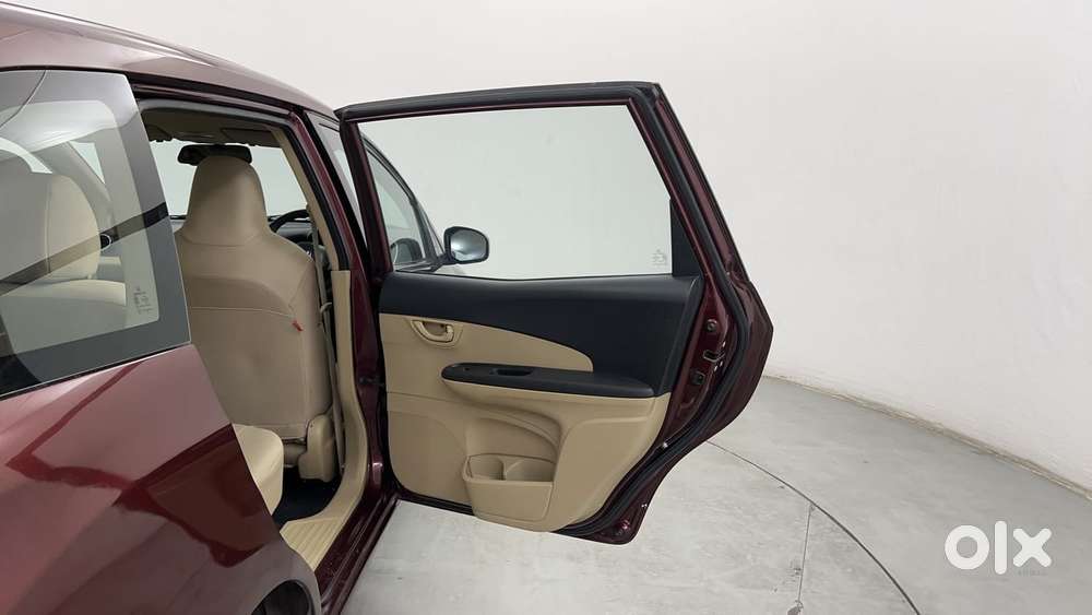 Honda Mobilio V I-vtec, 2015, Petrol