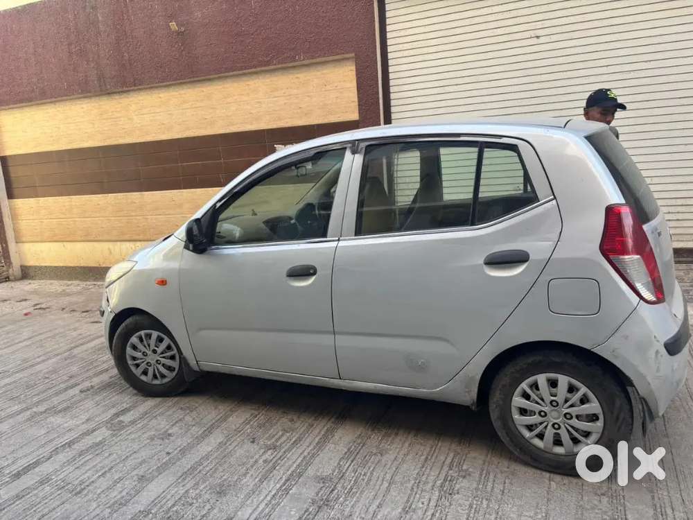 I10 2010 Model First Owner And Charo Tyre New