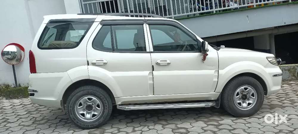 Tata Safari Storme 2013 Diesel 72000 Km Driven
