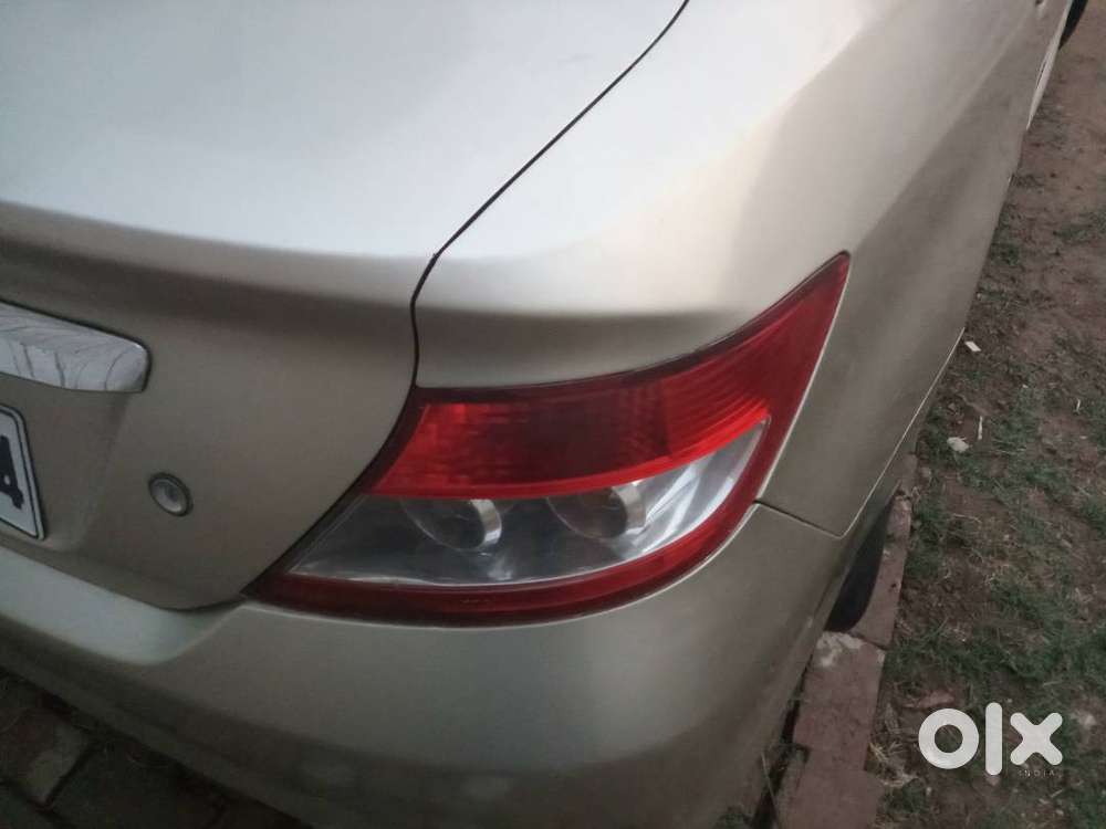 Honda City Zx 2005 Petrol Well Maintained