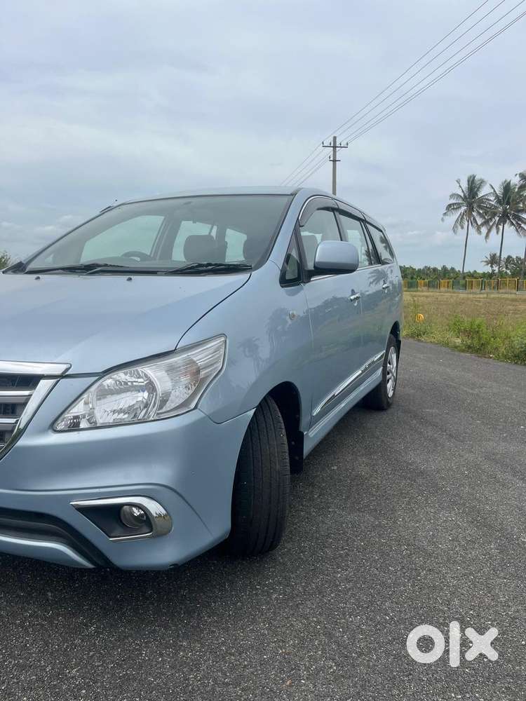 Toyota Innova 2.5 G (diesel) 8 Seater, 2011, Diesel