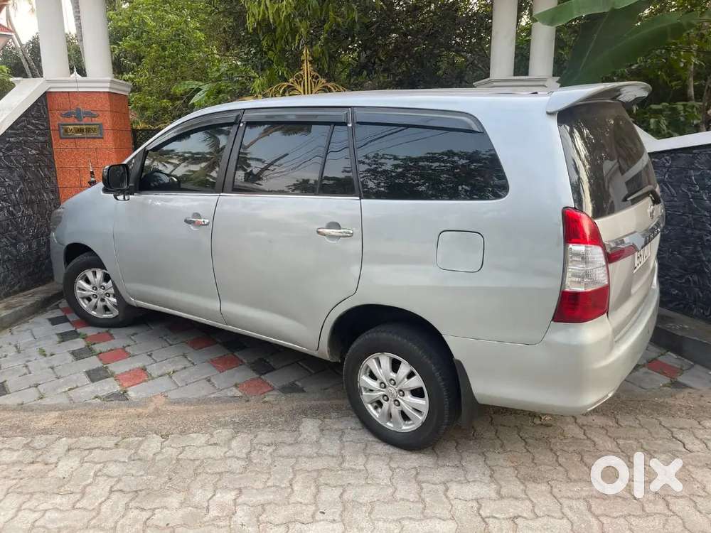 Toyota Innova 2005 Diesel 323000 Km Driven