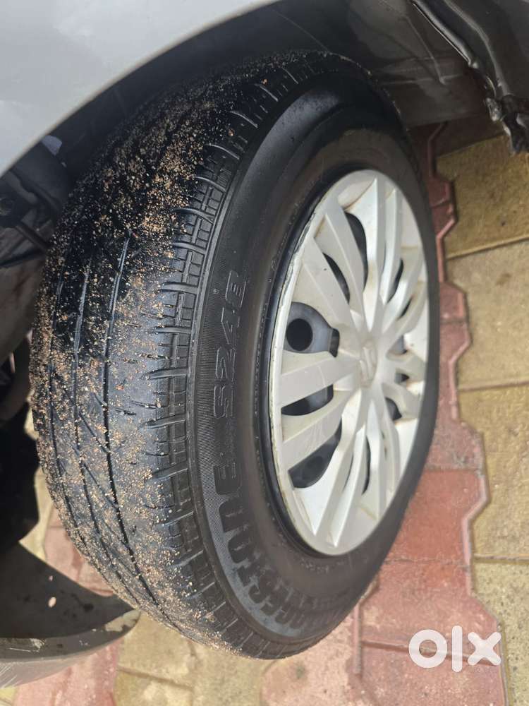 Maruti Suzuki Dzire 1.2 Vxi, 2024, Petrol