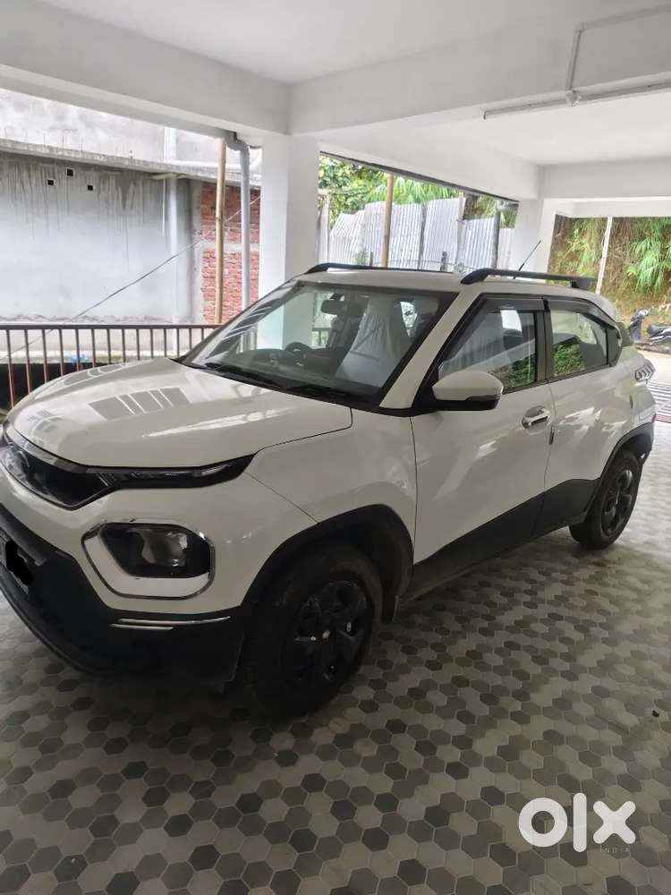 Tata Punch Revotron + Amt 2025