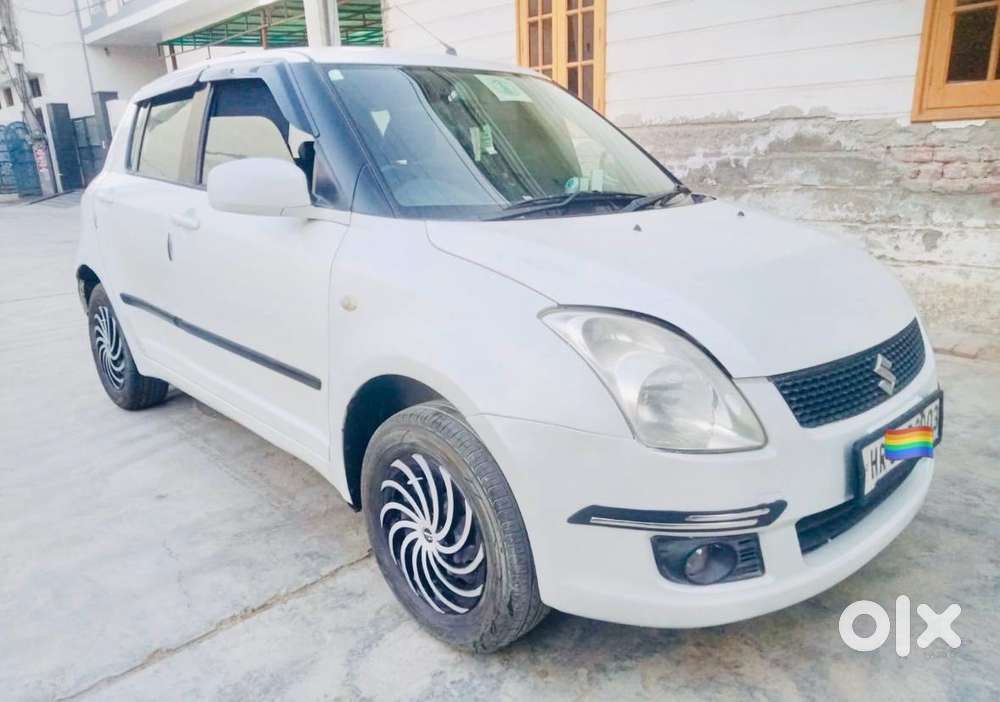 Maruti Suzuki Swift Vxi Glory Limited Edition, 2011, Petrol