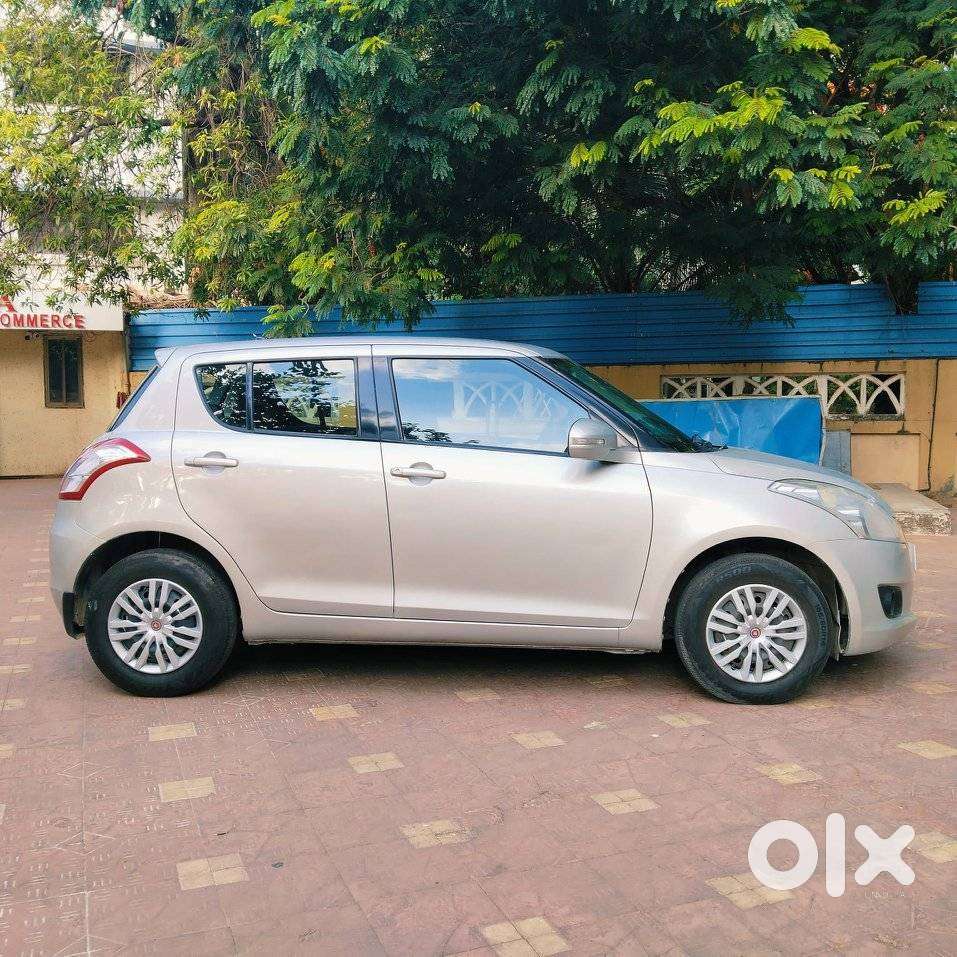 Maruti Suzuki Swift Vxi Abs Bsiv, 2013, Petrol