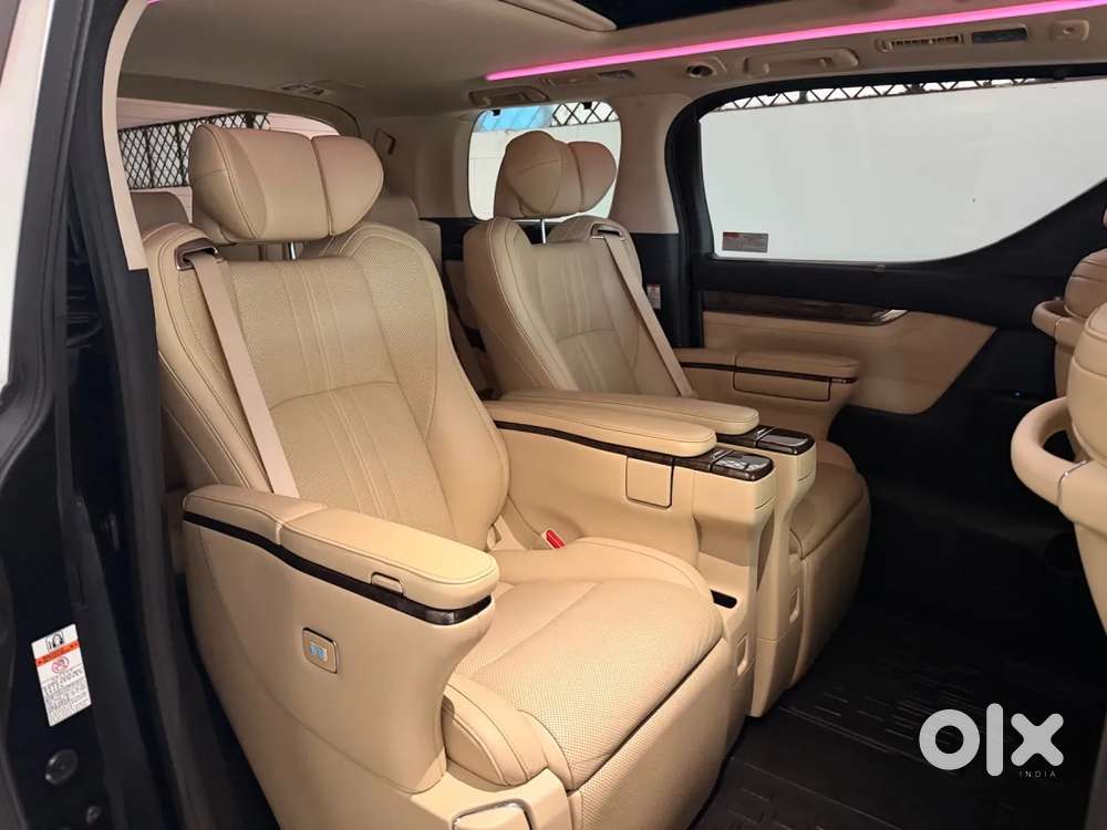Toyota Vellfire, 2020, Petrol