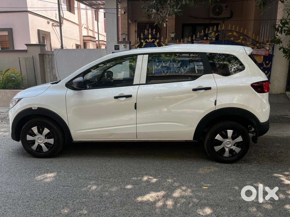 Renault Triber Rxl, 2022, Petrol