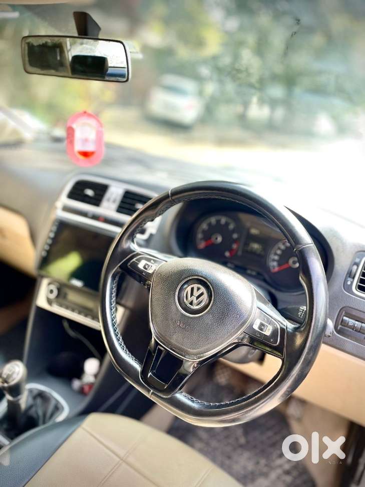 Volkswagen Polo 2009-2013 Petrol Highline 1.2l, 2015, Petrol