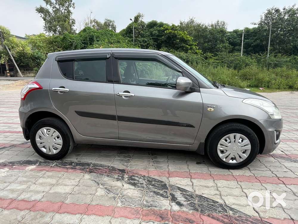 Maruti Suzuki Swift Lxi Optional-o, 2017, Petrol