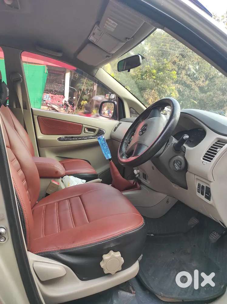 Toyota Innova 2014 Diesel 180000 Km Driven