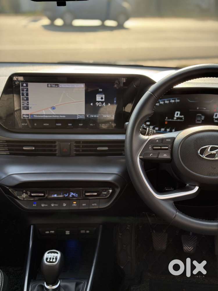 Hyundai I20 Asta (o) 1.2 Mt, 2023, Petrol