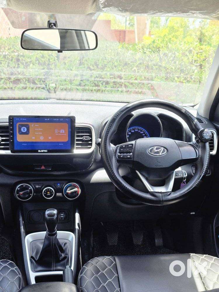 Hyundai Venue, 2021, Petrol